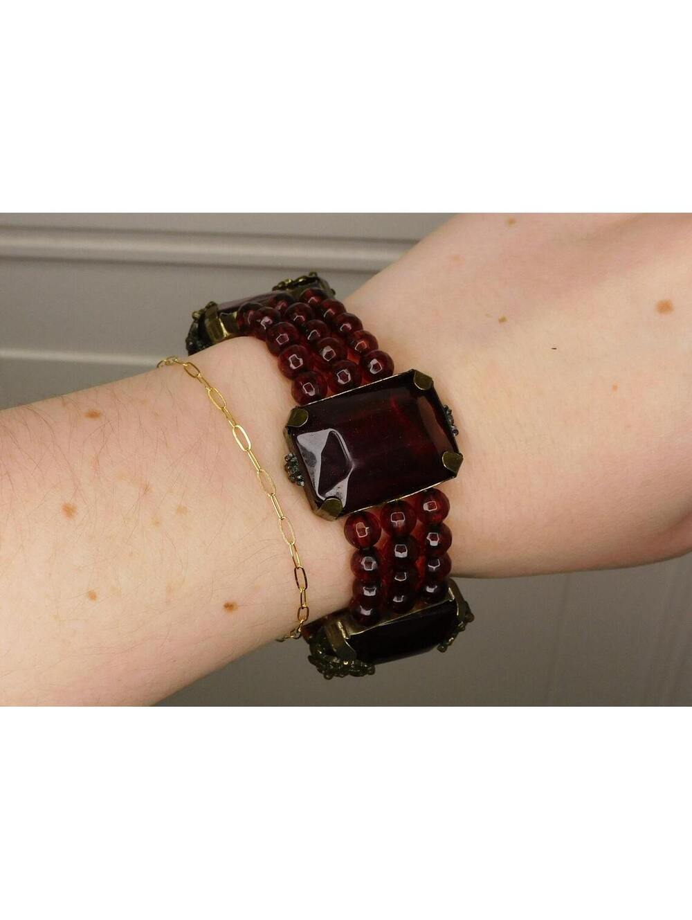 Vintage Red Beaded and Rhinestone Elastic Bracelet